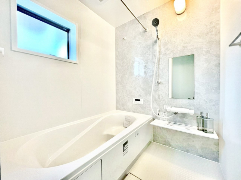 �����@����̔�����₷��؂ȃo�X�^�C���B�������Ƃ����C���y����Ŕ����Ƃ肽���ł��ˁI  