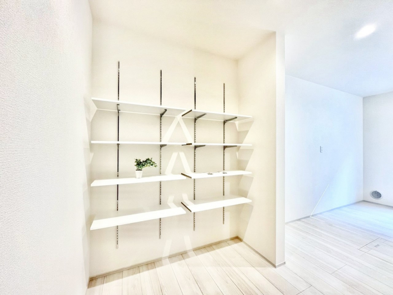 ���[�@�H�i�̃X�g�b�N�⒲�����̕ۊǂɕ֗��ȉ��I�t���p���g���[    