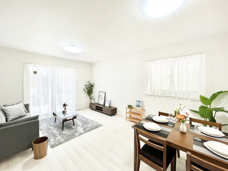 ���̑����ρ@�V���v���ȃf�U�C���Ȃ̂ŃC���e���A���l����̂��y���݂ł��ˁI