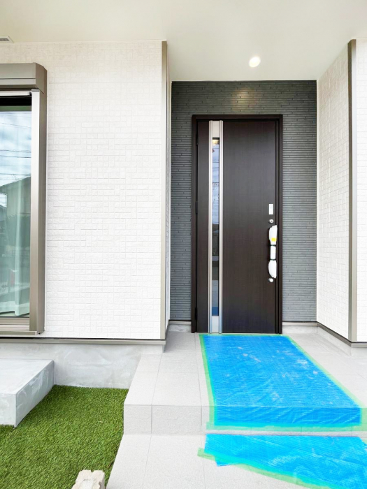 ���ց@��؂ȉƑ��A���q���o�}���錺�ցB