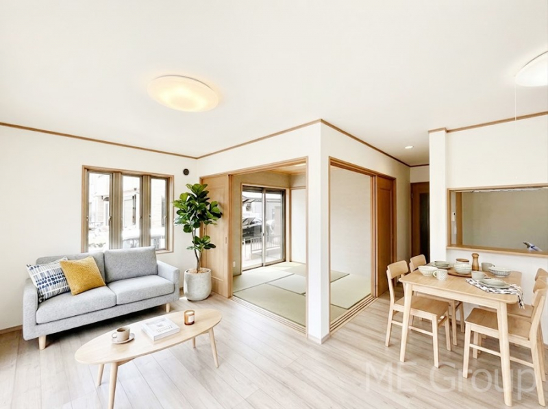 ���r���O�@���Ƒ��̓��₩�Șb�����ŕ�܂�閾�邢���r���O  ���Ƌ��CG�ł�