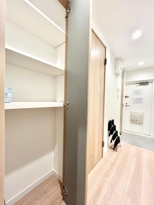 ���̑����ρ@�L�����[�B�|�������G�߂̏��������[���邱�Ƃ��ł��܂��B