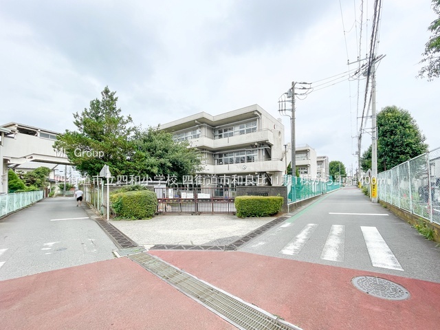 ���ӊ��@���w�Z 400m �l�X���s���l�a���w�Z