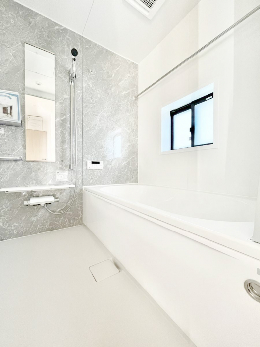 �����@����̔�����₷��؂ȃo�X�^�C���B�������Ƃ����C���y����Ŕ����Ƃ肽���ł��ˁI  