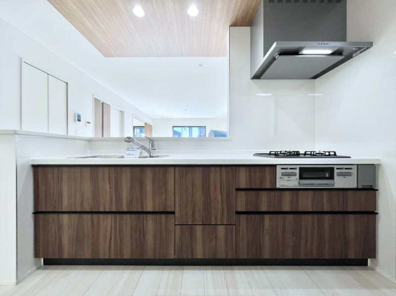 �L�b�`���@�������������I�ɁA�y�����I�V�X�e���L�b�`��  