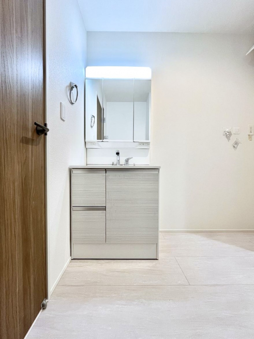 ���ʑ�E���ʏ��@�傫�����₷���O�ʋ��Ő�����������ʑ�́A�g�����Ȃ݃`�F�b�N�┧�̂������ɂ������߂ł��B 