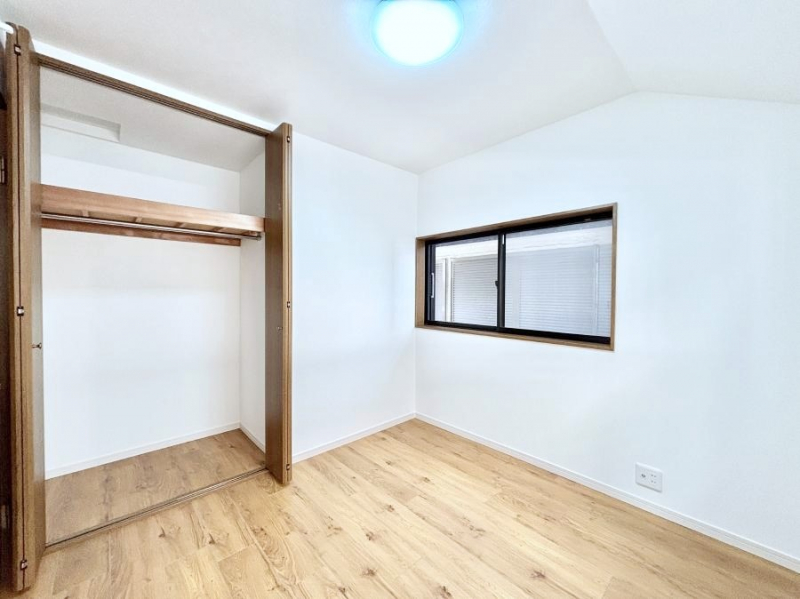 �q�������@�q�������ɂ��������߂Ȏ��[�X�y�[�X�����Ղ�̋���