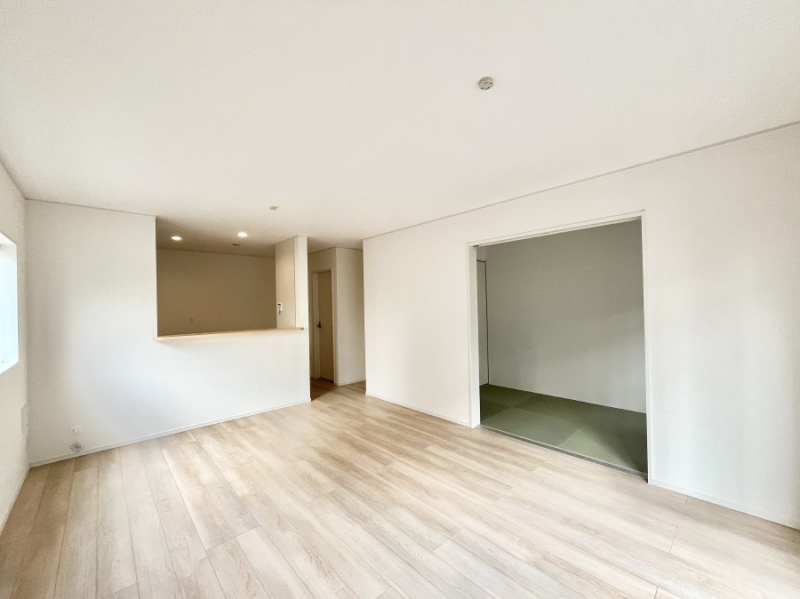 ���r���O�@�אڂ̘a�����J������΂���ɍL�X��Ԃ�  