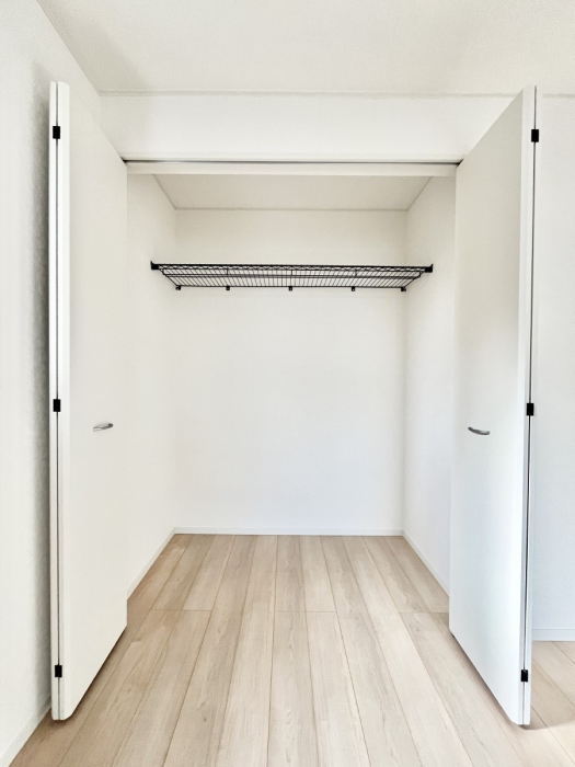 ���[�@�m���̃N���[�[�b�g�B���s��������̂Ō���̈ߗނ�����������܂�܂��B