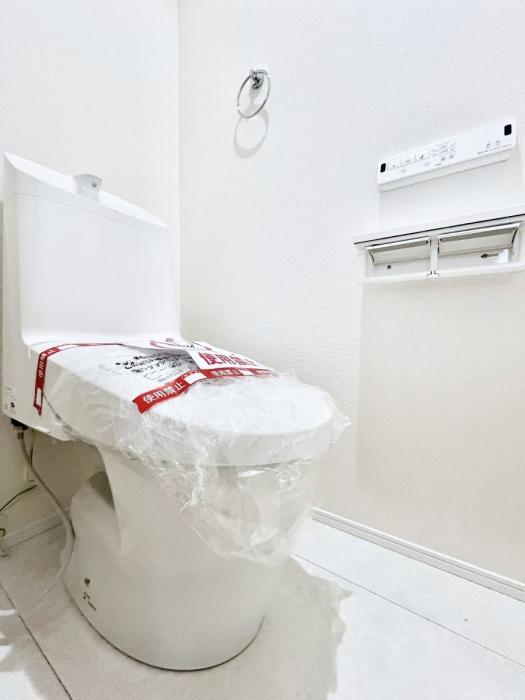 �g�C���@�g�C����1�K��2�K���ꂼ��ɔz�u����Ă��ĂƂĂ��֗��ł��B 