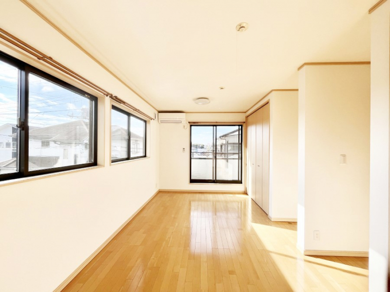 ���̑����ρ@�u�₩�ȓ��������������S�̂�D������ݍ���ł���܂�