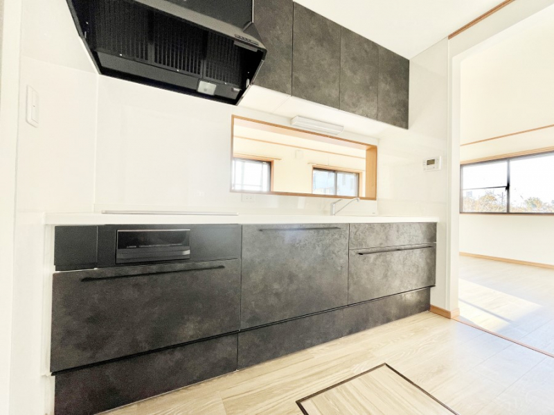 �L�b�`���@�������������I�ɁA�y�����I�V�X�e���L�b�`��