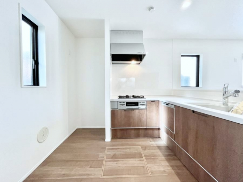 �L�b�`���@L���^���Ɨ�������X�y�[�X���L�X�Ǝg���܂��B�R���p�N�g�ɓ����Ă��������N���N�B  