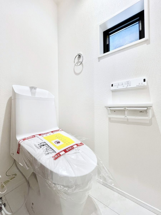 �g�C���@�g�C����1�K��2�K���ꂼ��ɔz�u����Ă��ĂƂĂ��֗��ł��B 