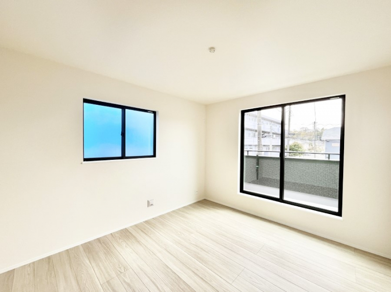 ���̑����ρ@�o���R�j�[���J�������v���X���Ă����m��