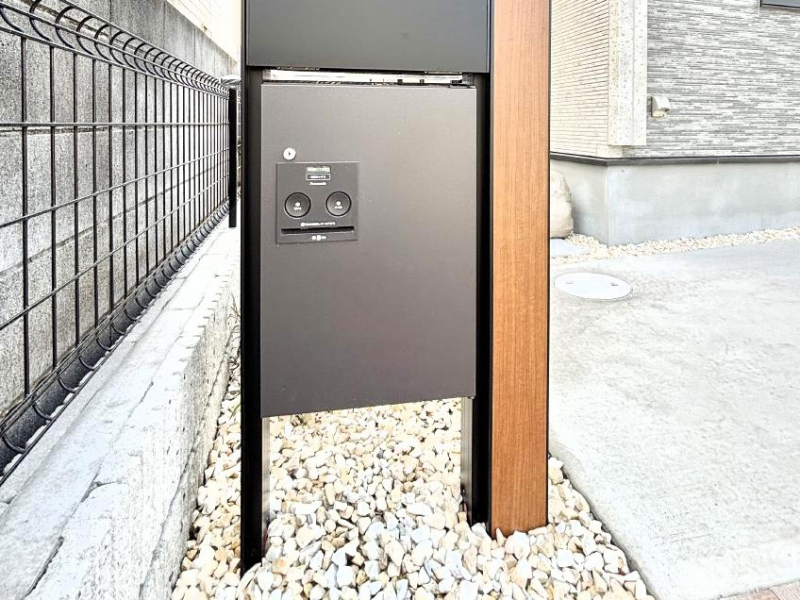 ���̑��@�ו��̎󂯎�肪�����������S�I�s�ݎ��ɂ��ו����󂯎����zBOX�t���ł��B