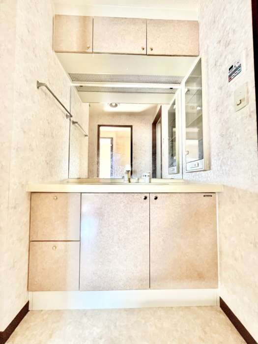 ���ʑ�E���ʏ��@������������ʉ��ώ��Œ��̐g�x�x�����K