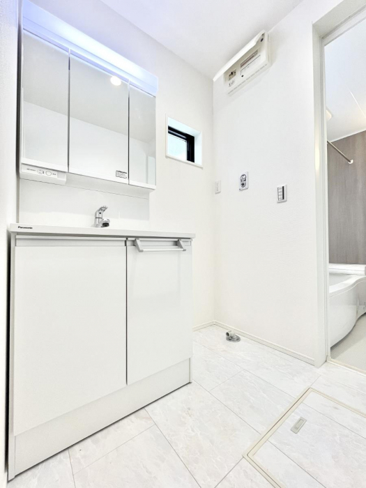 ���̑��@�������̂�����K��Ԃł��B�����̐g�x�x���C�����ǂ����g�������܂��B 