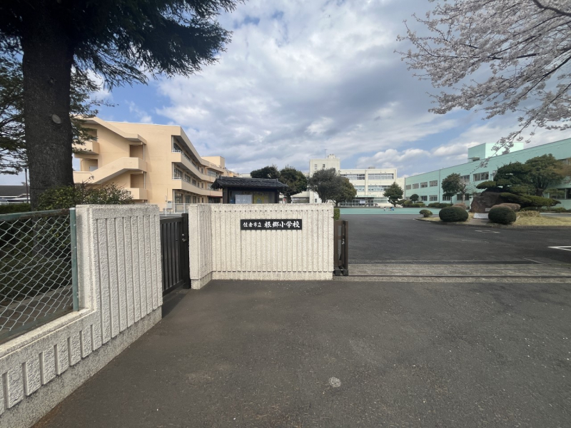 ���ӊ��@���w�Z 1900m ���q�s���������w�Z