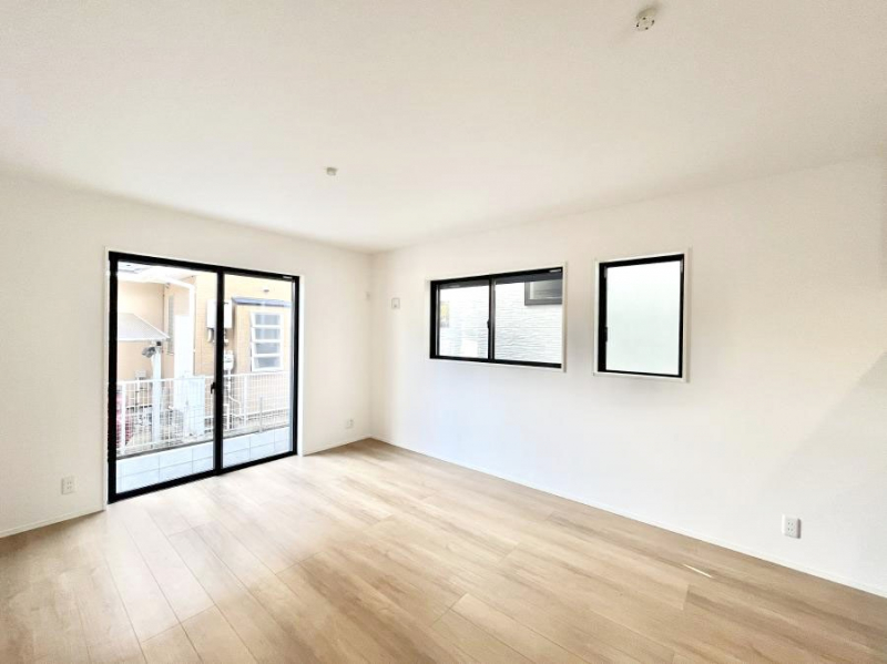 ���̑����ρ@�Ƒ������R�ƏW�܂�e���̃X�y�[�X�ɂȂ肻��