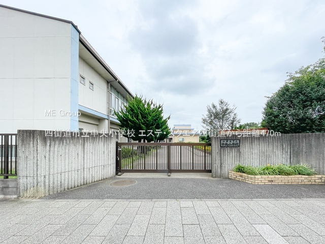 ���ӊ��@���w�Z 470m �l�X���s���������w�Z