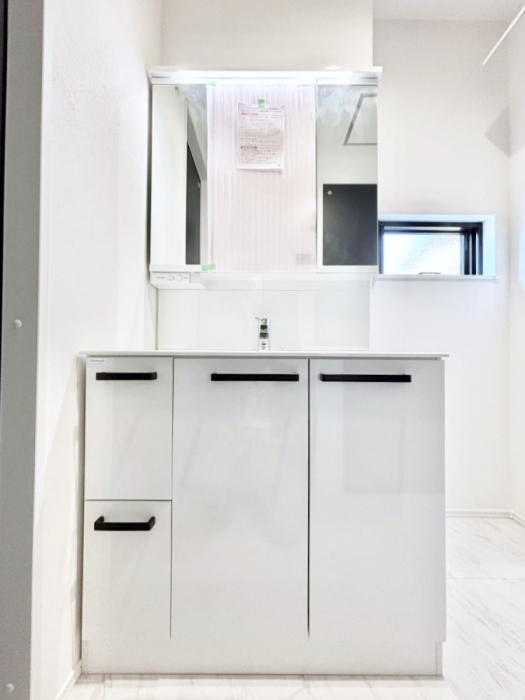 ���ʑ�E���ʏ��@�傫�����₷���O�ʋ��Ő�����������ʑ�́A�g�����Ȃ݃`�F�b�N�┧�̂������ɂ������߂ł��B 