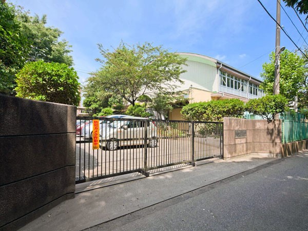 ���ӊ��@���w�Z 880m �D���s����ꒆ�w�Z