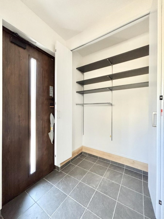 ���ց@�V���[�Y�C���N���[�N�t���̌��ցB�Ƒ��S���̌C��J��Ȃǂ���������[�ł��܂��B