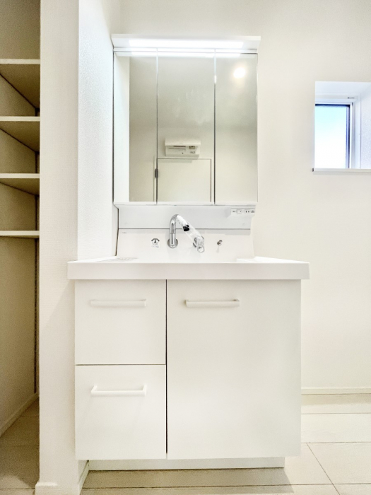 ���ʑ�E���ʏ��@���[�͂Ƌ@�\���ɗD�ꂽ���ʉ��ϑ�