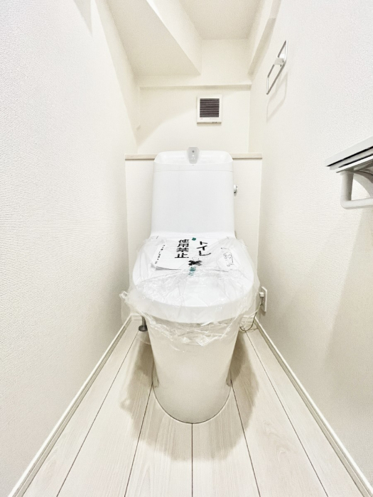 �g�C���@�g�C����1�K��2�K���ꂼ��ɔz�u����Ă��ĂƂĂ��֗��ł��B 