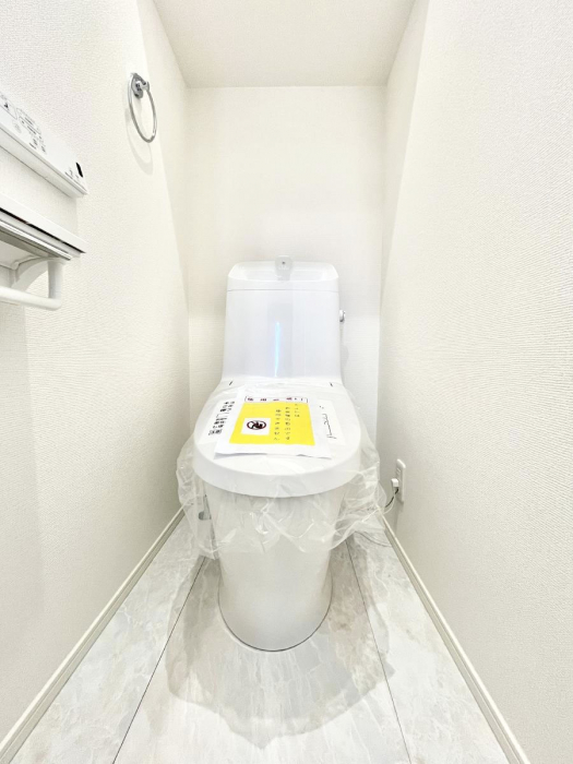 �g�C���@�g�C����1�K��2�K���ꂼ��ɔz�u����Ă��ĂƂĂ��֗��ł��B 