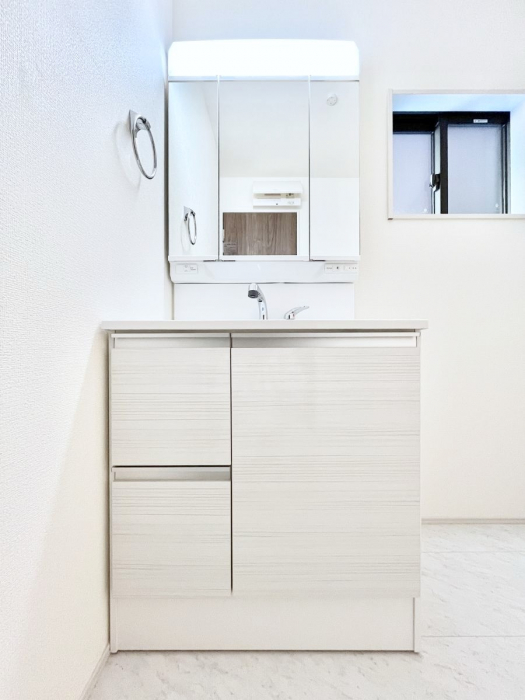 ���ʑ�E���ʏ��@�傫�����₷���O�ʋ��Ő�����������ʑ�́A�g�����Ȃ݃`�F�b�N�┧�̂������ɂ������߂ł��B 