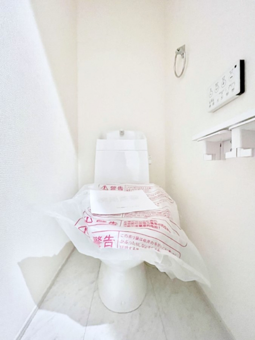 �g�C���@�g�C����1�K��2�K���ꂼ��ɔz�u����Ă��ĂƂĂ��֗��ł��B 