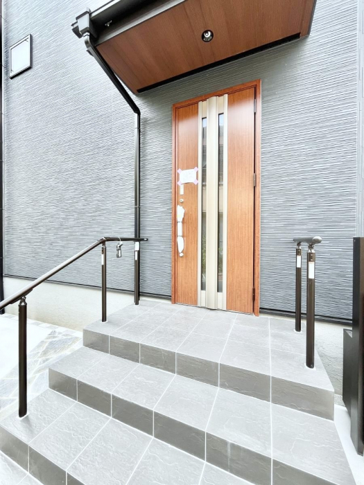 ���ց@��؂ȉƑ��A���q���o�}���錺�ցB