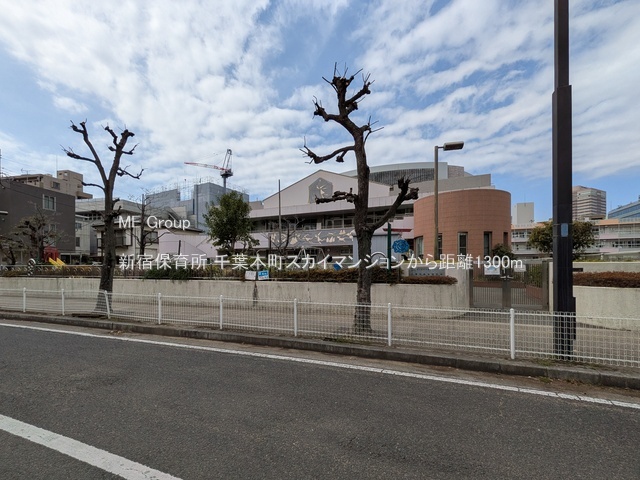 ���ӊ��@�c�t���E�ۈ牀 1300m �V�h�ۈ珊