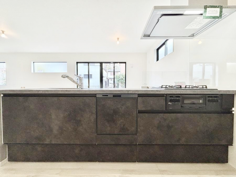 �L�b�`���@�������������I�ɁA�y�����I�V�X�e���L�b�`��