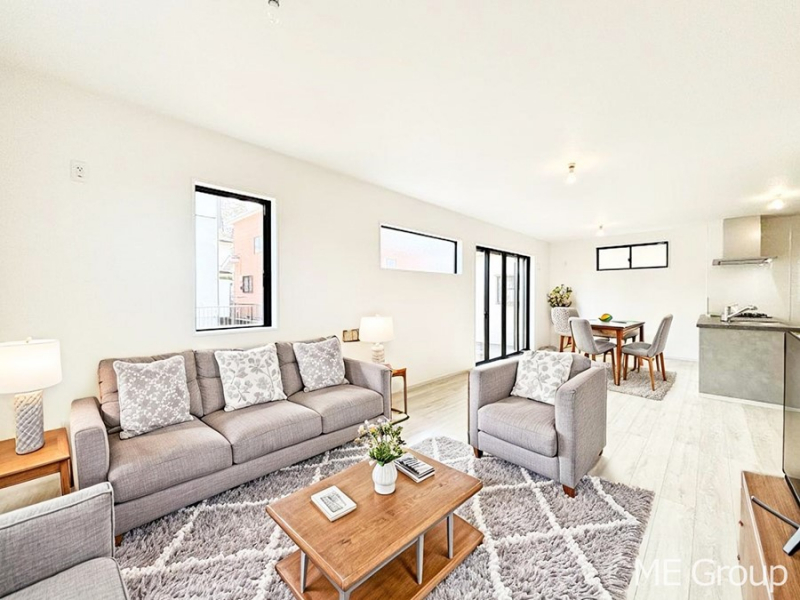 ���r���O�@�������������͋C�̂k�c�j�͉Ƒ��݂�Ȃ̉��K��ԁ��Ƌ��CG�ł�