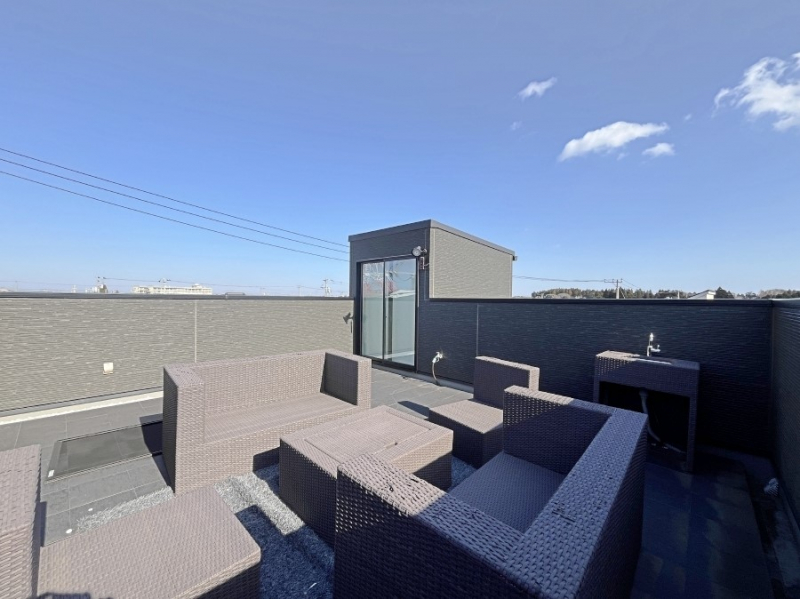 �o���R�j�[�@��ɂ͐���𒭂߂���A�����̎��Ԃ��߂��������ȉ���X�J�C�o���R�j�[  