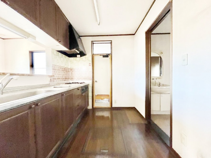 �L�b�`���@�L�X�Ƃ����g������̗ǂ��L�b�`���œ��X�̂��������y�����Ȃ肻��