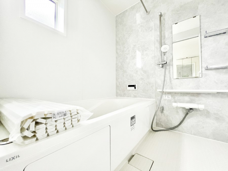 �����@����̔�������Ă���閾�邢�������̂���o�X���[��