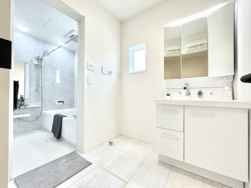 ���̑��@�������̂�����K��Ԃł��B�����̐g�x�x���C�����ǂ����g�������܂��B 