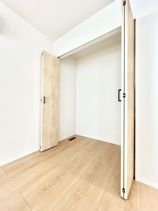 ���̑����ρ@�L�b�`���ɂ̓p���g���[�I�H�ނ̃X�g�b�N�͂������A���p�i�̎��[�Ȃǎg�����͂��낢��I