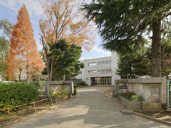 ���ӊ��@���w�Z 820m �����s�����Ò��w�Z