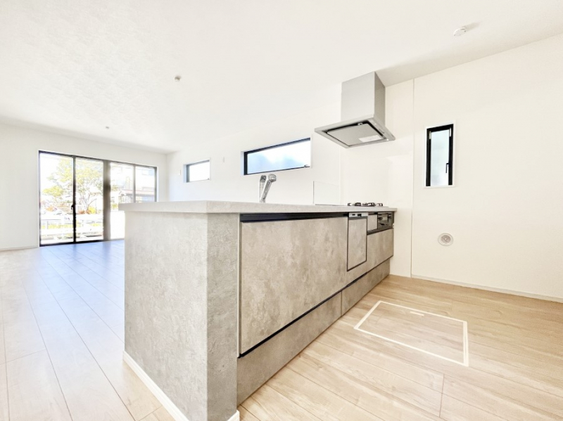 �L�b�`���@���������Ȃ��炲�Ƒ��Ƃ̉�b���y���߂�ΖʃJ�E���^�[�L�b�`��