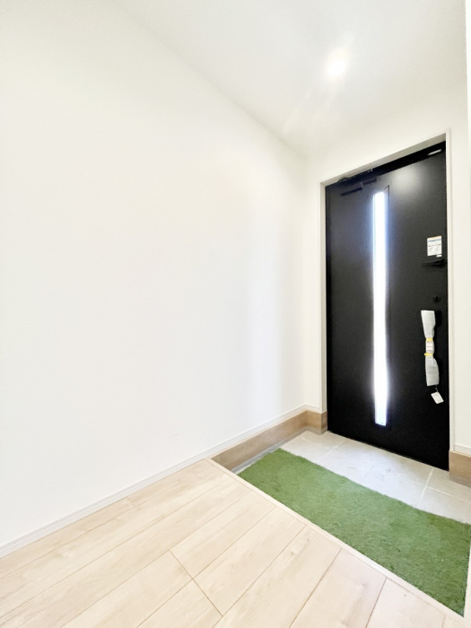 ���ց@�K���X�X���b�g�̓��������փh�A�������Ɍ���͂��Ă���܂�