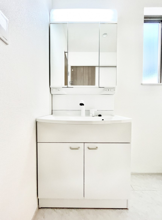 ���ʑ�E���ʏ��@���[�͂Ƌ@�\���ɗD�ꂽ���ʉ��ϑ�