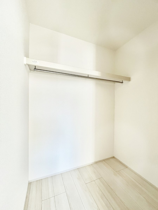 ���̑��@�ߗނ��n���K�[�Ɋ|�����܂܎��[�ł���WIC�B�ߗނ̐������ڂ����₷���ĕ֗��ł��I