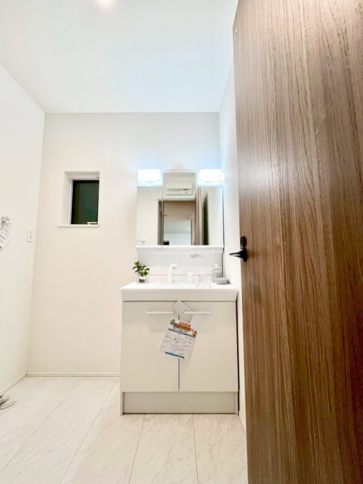 ���ʑ�E���ʏ��@���[�͂Ƌ@�\���ɗD�ꂽ���ʉ��ϑ�@