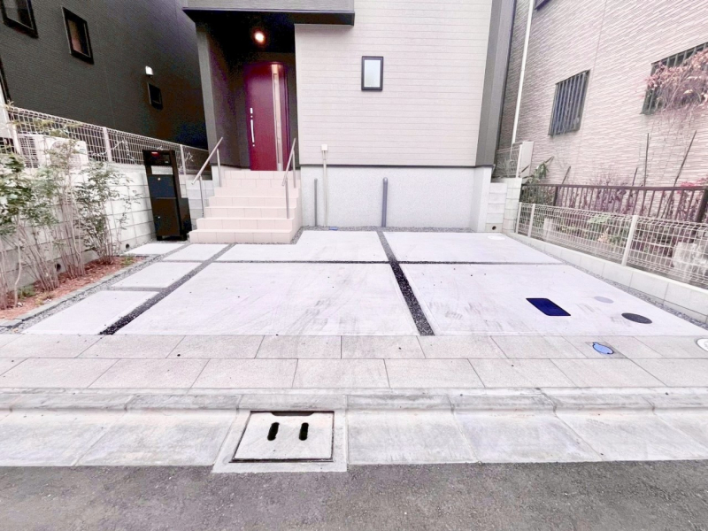 �@�����Ɍ������Ȃ����ԃX�y�[�X�B