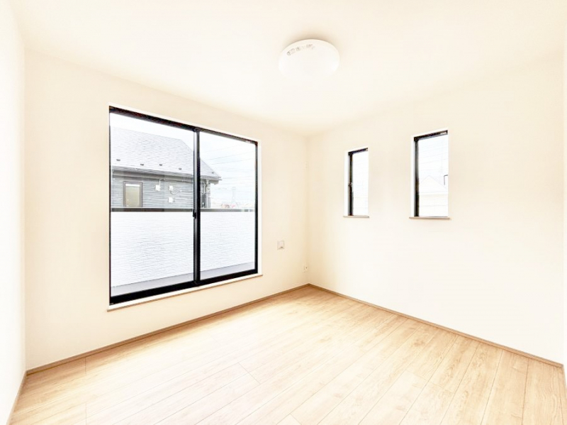 ���̑����ρ@�o���R�j�[���J�������v���X���Ă����m��